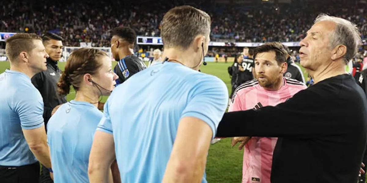Lionel Messi yang Marah Diselamatkan dari Kartu Merah oleh Bruce Arena