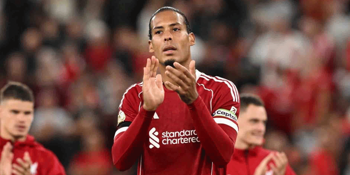 Di Tengah Badai Anfield, Van Dijk Berharap Salah Tetap Bertahan