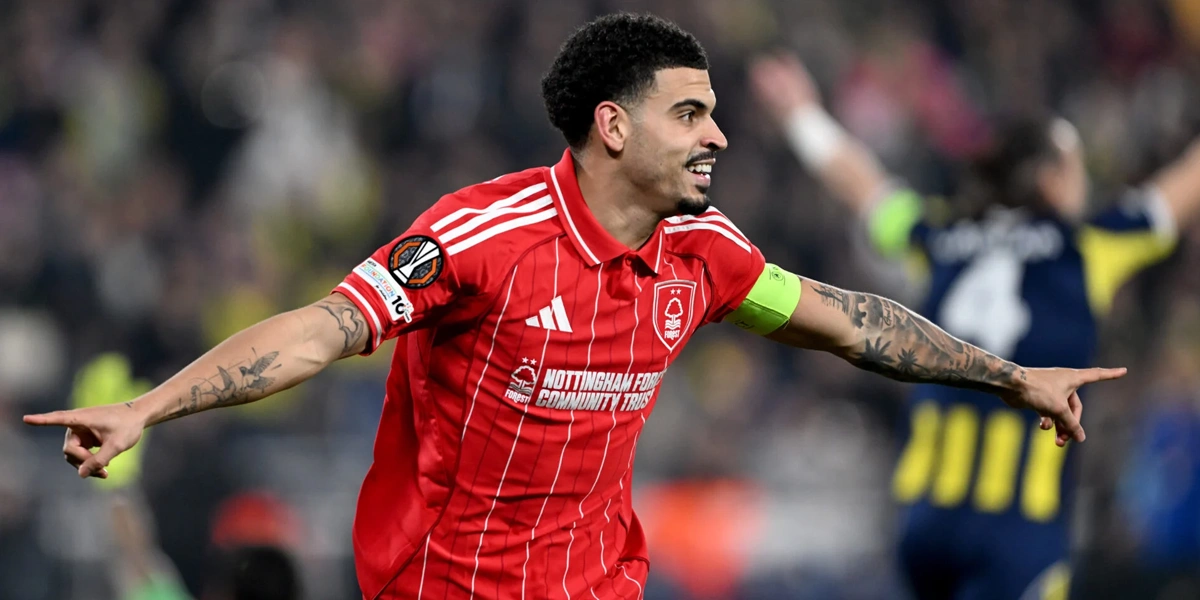 Gibbs-White-Nottingham-Forest-Menunjukkan-Identitas-Sejati-dalam-Debut-Pereira